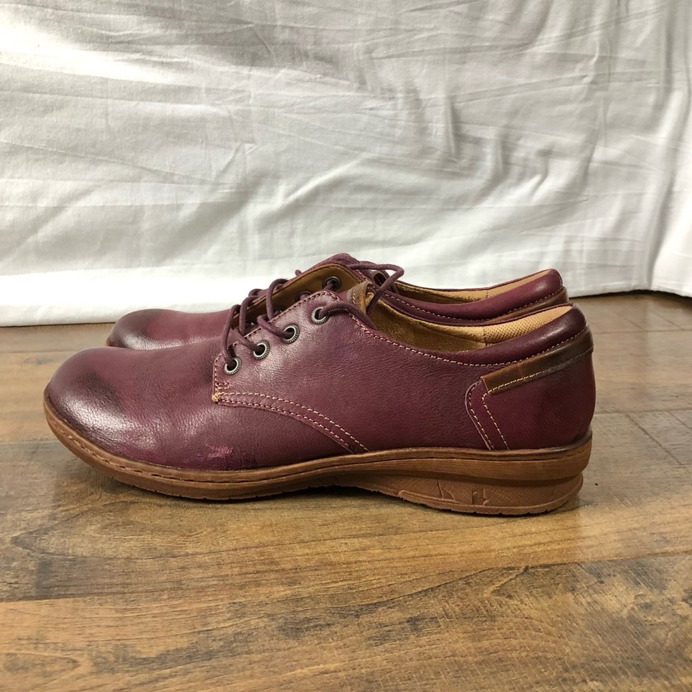 Comfortiva Align plum lace up casual sneakers, women's 11N